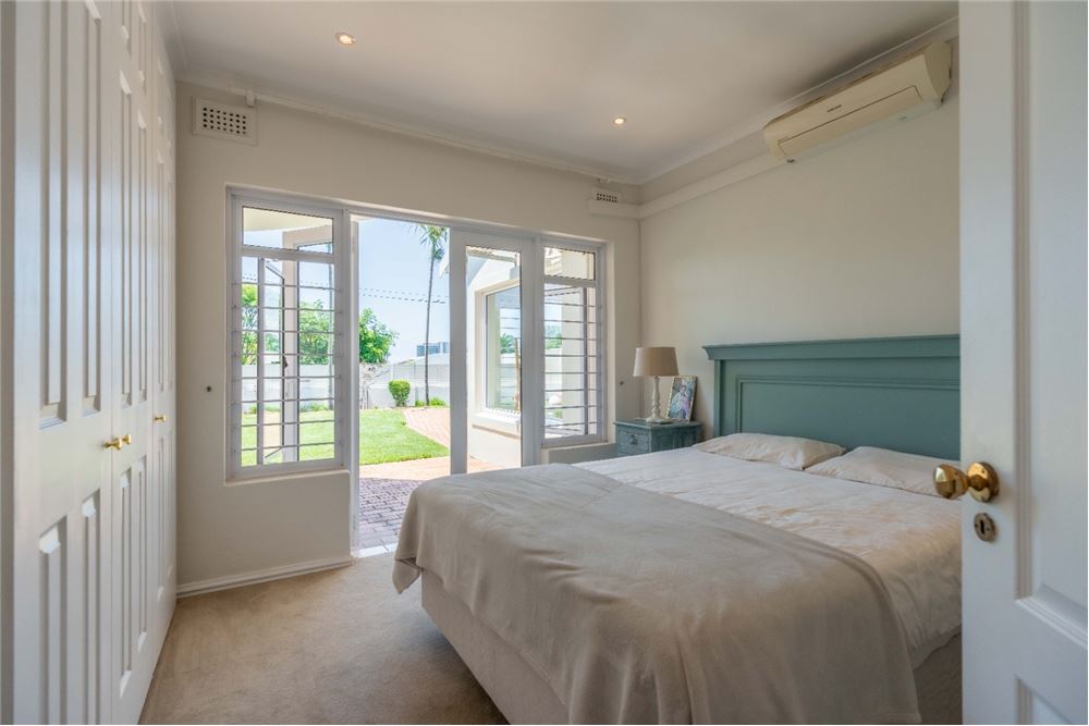 Residential - House - Umhlanga Rocks, KwaZulu Natal - South Africa - 34 - 1031465073-75