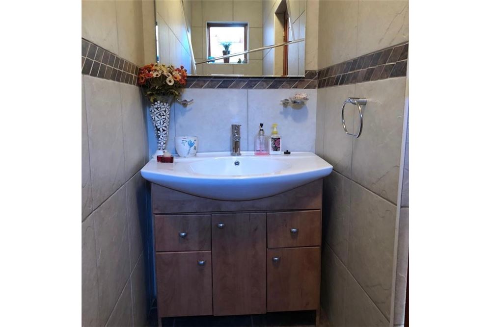 Residential - ਅਲੱਗ ਥਲੱਗ ਬਣਿਆ ਹੋਇਆ ਘਰ - Birdswood, KwaZulu Natal - South Africa - 16 - 1031416004-548