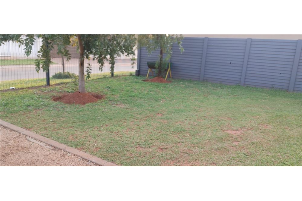 Residential - بيت مستقل - Protea Glen, Gauteng - South Africa - 5 - 1031421124-68