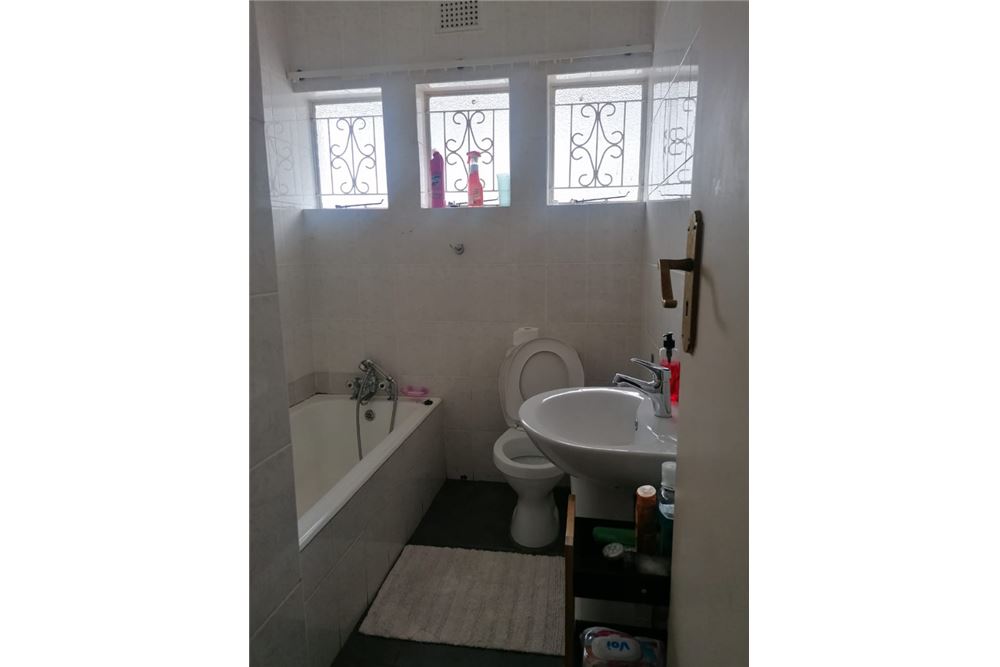 Residential - 주택 - Glenmore, KwaZulu Natal - South Africa - 20 - 1031389155-16