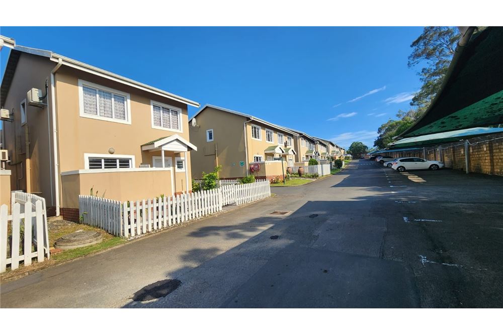 Residential - Townhouse - Mount Edgecombe, KwaZulu Natal - South Africa - 2 - 1031465009-268