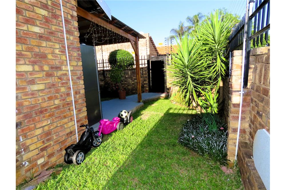 住宅 - 房子 - Eersterust, Gauteng - South Africa - 22 - 1031414016-163