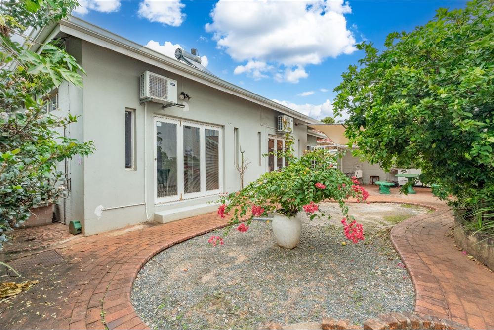 Residential - House - Bulwer, KwaZulu Natal - South Africa - 23 - 1031465081-80