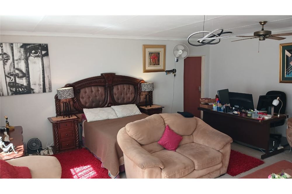 Residencial - Granja - Gerardsville, Gauteng - South Africa - 94 - 1031414116-90