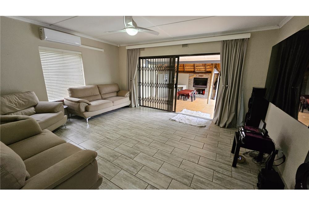 Residential - Αυτόνομη κατοικία - Hayfields, KwaZulu Natal - South Africa - 5 - 1031436004-370