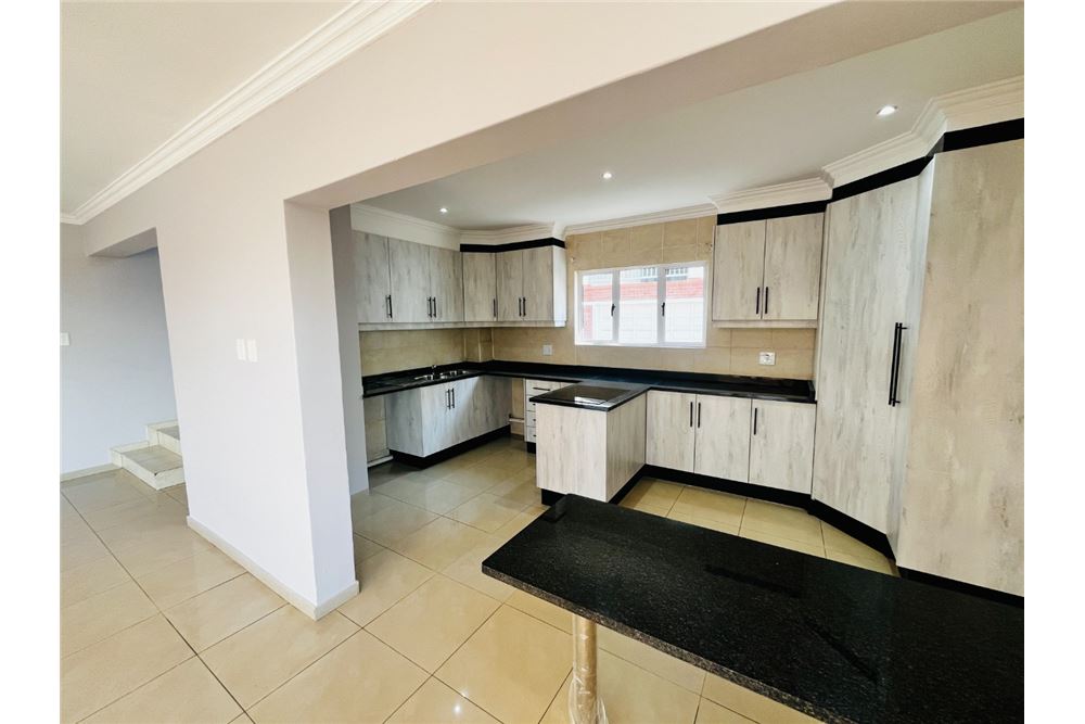Residential - Townhouse - Mount Edgecombe, KwaZulu Natal - South Africa - 10 - 1031465109-85