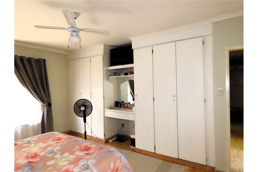 Residencial - Casa - Eersterust, Gauteng - South Africa - 25 - 1031414016-162