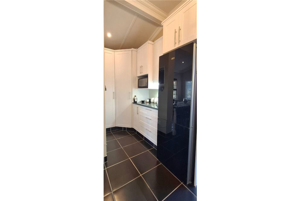 Residential - Rumah Terpisah - Glenwood, KwaZulu Natal - South Africa - 6 - 1031389002-211