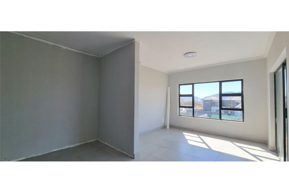 Gyvenamasis - Namas - Everglades Estate, North West - South Africa - 15 - 1031416049-44