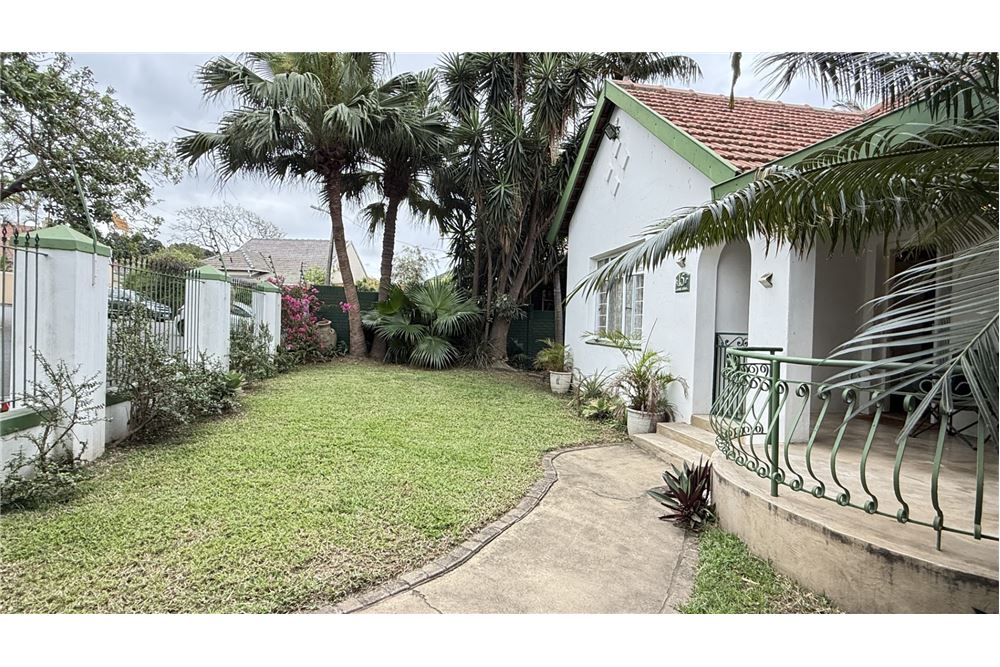 Residential - ਅਲੱਗ ਥਲੱਗ ਬਣਿਆ ਹੋਇਆ ਘਰ - Glenwood, KwaZulu Natal - South Africa - 7 - 1031389044-310