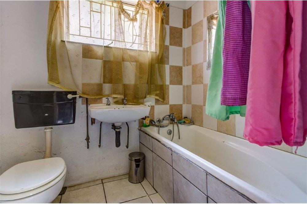 Residential - Отдельно стоящий дом - Terenure, Gauteng - South Africa - 32 - 1031439312-11