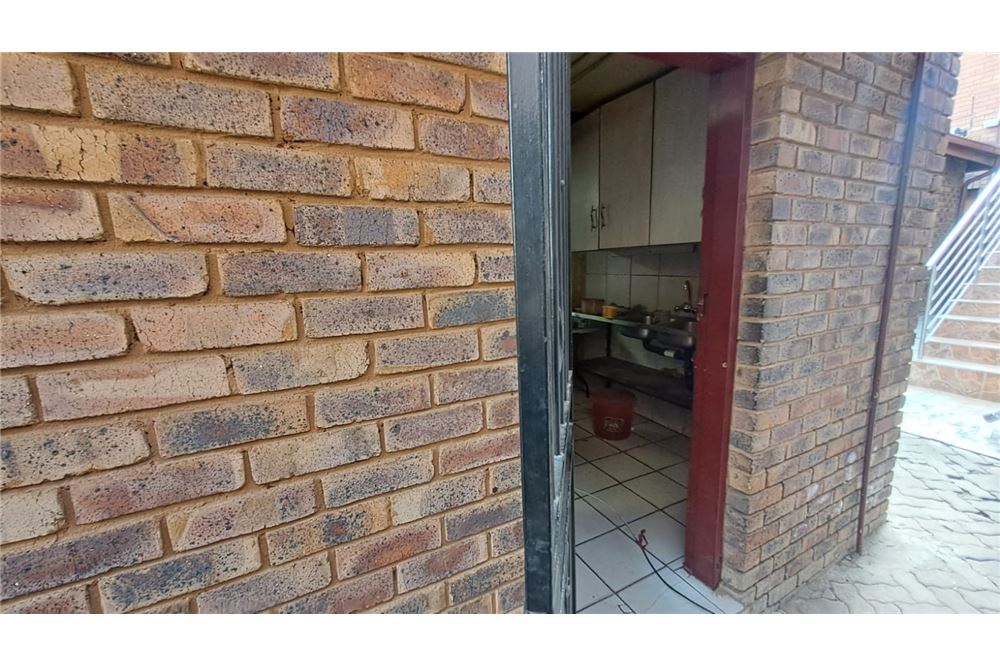 Commercio - Commerciale/Negozi - Lotus Gardens, Gauteng - South Africa - 4 - 1031414126-59