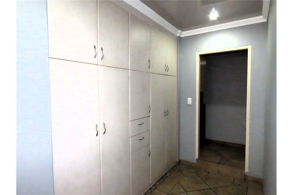 Residencial - Casa - Eersterust, Gauteng - South Africa - 18 - 1031414016-145