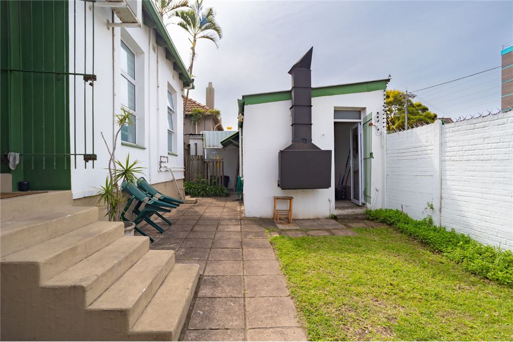 Residential - ਅਲੱਗ ਥਲੱਗ ਬਣਿਆ ਹੋਇਆ ਘਰ - Glenwood, KwaZulu Natal - South Africa - 3 - 1031389044-310