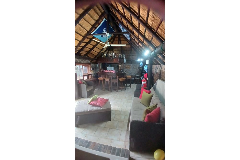 Résidentiel - Maison - Pretoria Gardens, Gauteng - South Africa - 36 - 1031414116-114