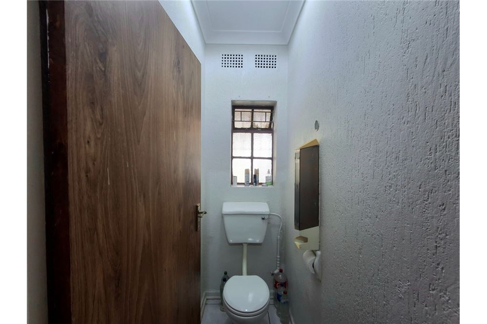 Residential - House - Vanderbijlpark SE, Gauteng - South Africa - 6 - 1031010005-15