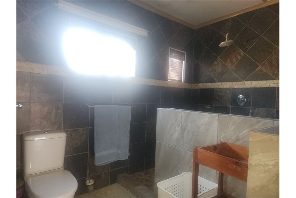 Residential - Ladang - Brits Rural, North West - South Africa - 16 - 1031416033-113