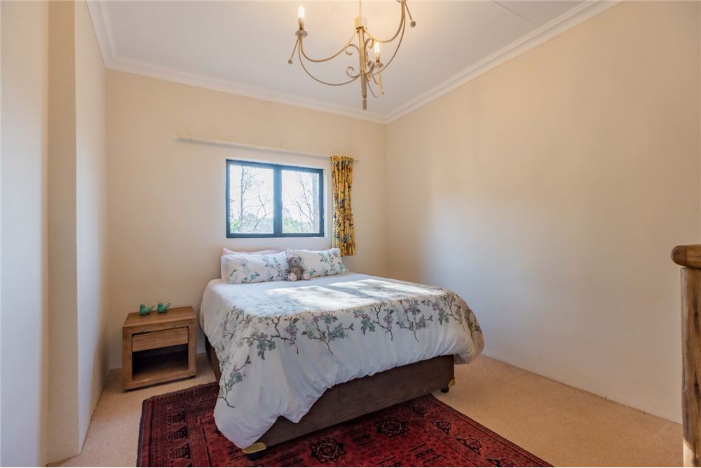 Residential - ਅਲੱਗ ਥਲੱਗ ਬਣਿਆ ਹੋਇਆ ਘਰ - Summerveld, KwaZulu Natal - South Africa - 23 - 1031391057-40