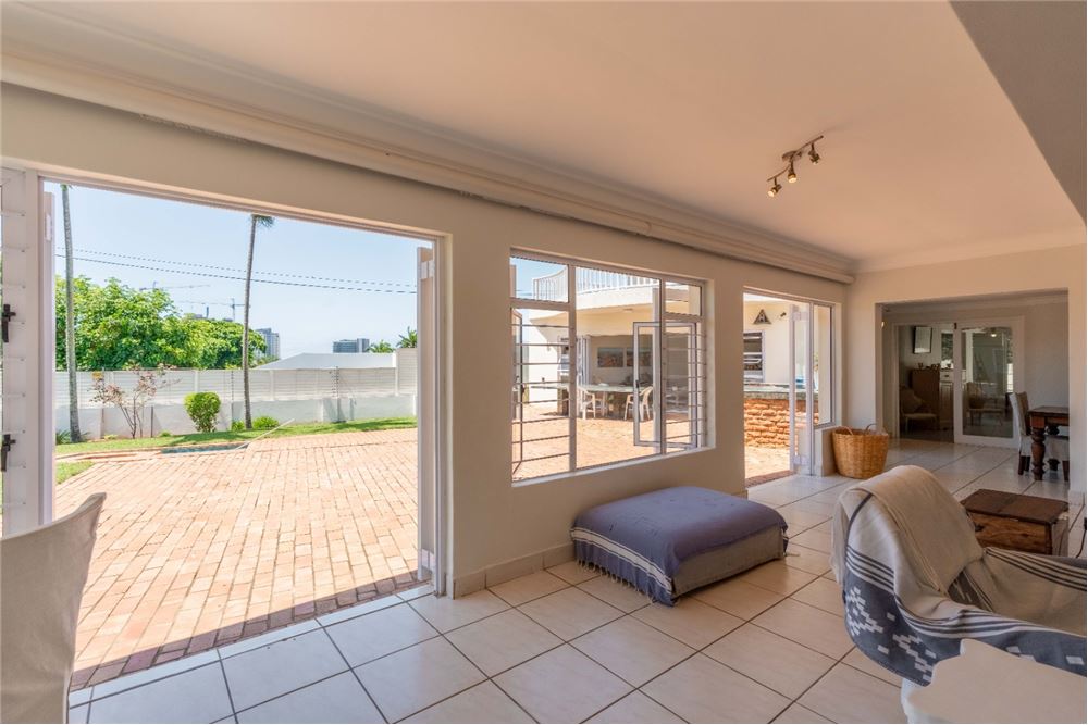 Residential - House - Umhlanga Rocks, KwaZulu Natal - South Africa - 7 - 1031465073-75