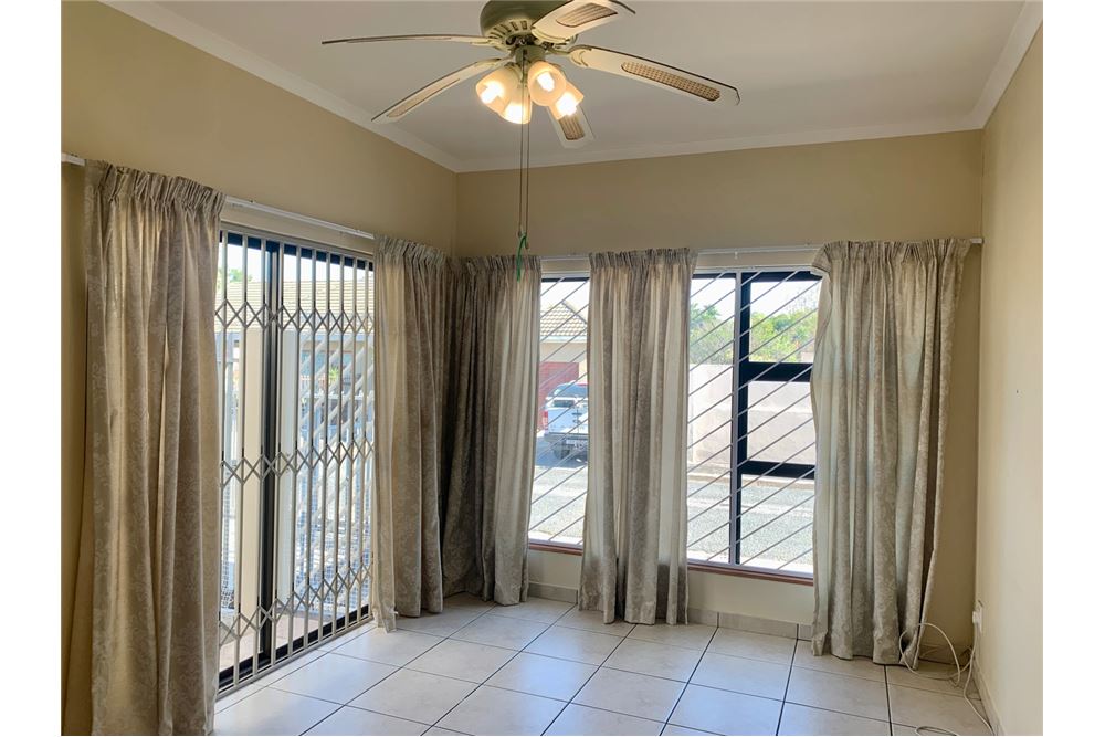 Residential Condo/Apartment Strand North, Western Cape South