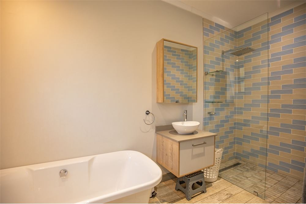 Residential - House - Waterkloof, Gauteng - South Africa - 72 - 1031414150-79