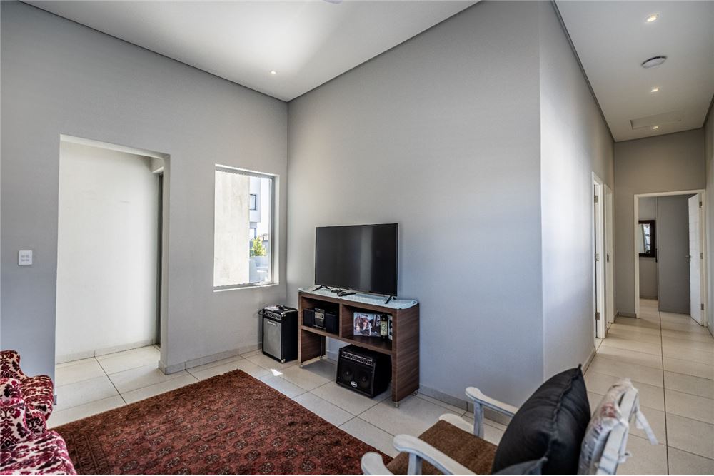 Residential - Отдельно стоящий дом - Midstream Ridge Estate, Gauteng - South Africa - 5 - 1031393069-126