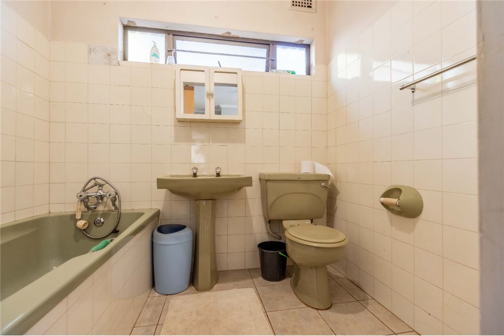 Rezidential - Case/Vile - Glen Anil, KwaZulu Natal - South Africa - 51 - 1031465099-130