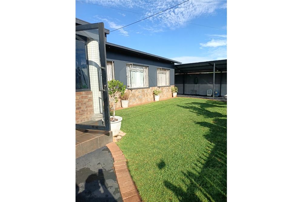 Residenziale - Casa - Sinoville, Gauteng - South Africa - 25 - 1031414136-20