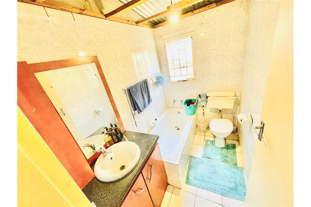 Residencial - Casa - Eersterust, Gauteng - South Africa - 12 - 1031414137-44