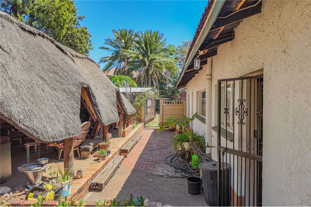 Rezidential - Case/Vile - Ifafi, North West - South Africa - 3 - 1031416001-610