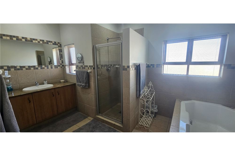 Residential - Hus - Midstream Estate, Gauteng - South Africa - 21 - 1031393069-125