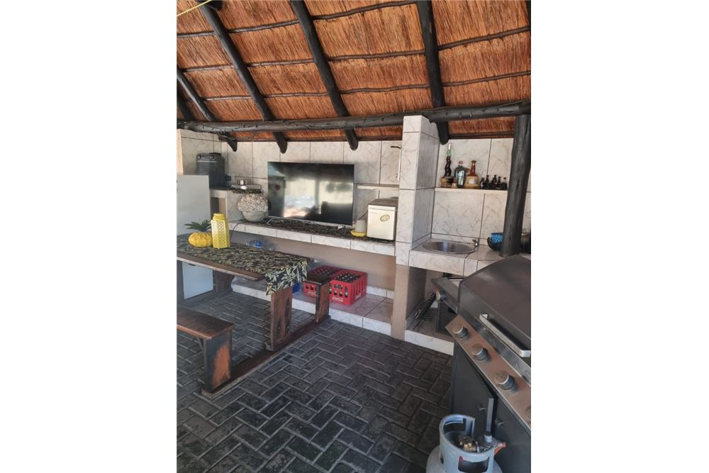 Woningbouw - Haus - Vanderbijlpark SW 5, Gauteng - South Africa - 5 - 1031010017-88