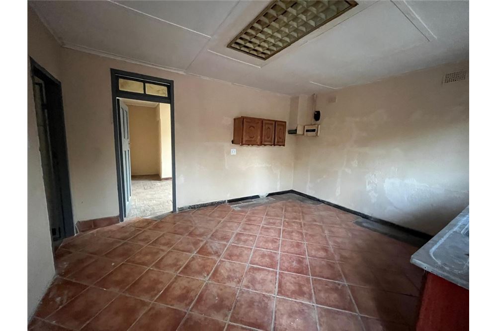 Residential - บ้านเดี่ยว - Vanderbijlpark CW, Gauteng - South Africa - 8 - 1031010021-16