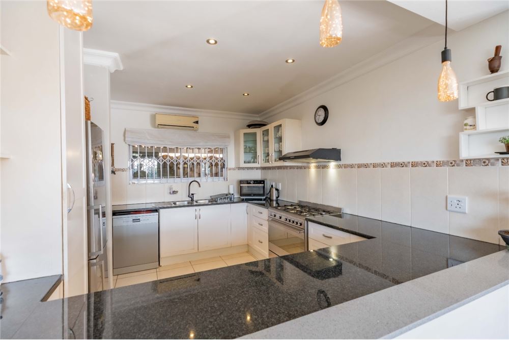 住宅 - 联排别墅 - Durban North, KwaZulu Natal - South Africa - 12 - 1031465024-373