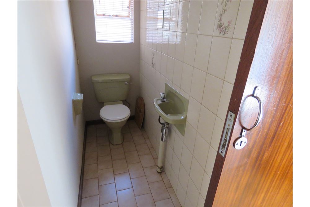 Residencial - Casa - Karenpark, Gauteng - South Africa - 19 - 1031414013-119