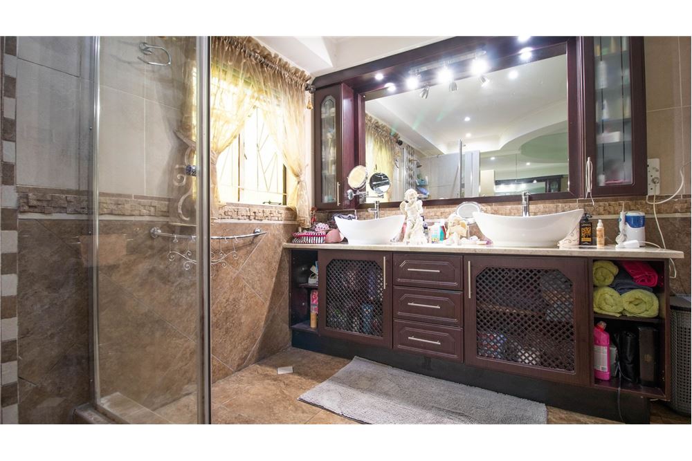 Comercial - Oficina - Queenswood, Gauteng - South Africa - 18 - 1031414013-113