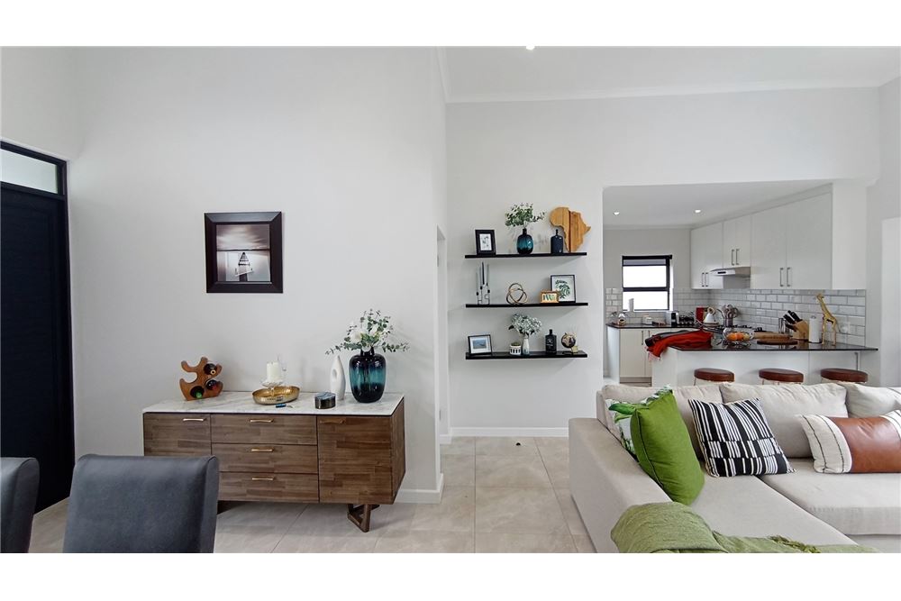 Residential - House - Sandown, Western Cape - South Africa - 3 - 1031400215-16