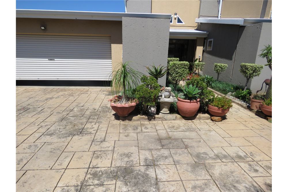 Residencial - Casa - Pretoriuspark, Gauteng - South Africa - 4 - 1031414013-127