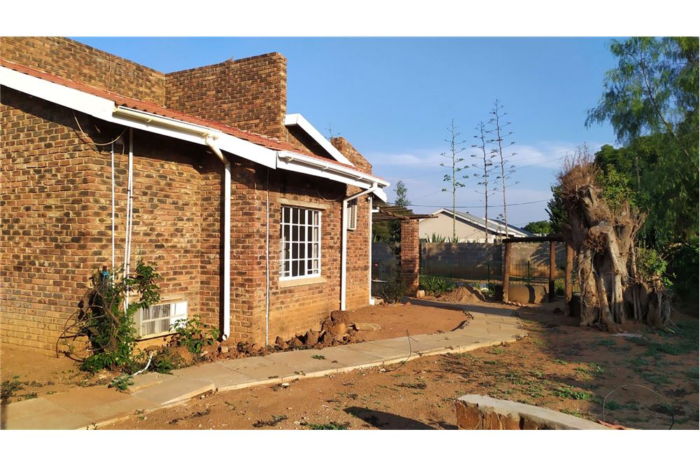 Residential House Gaborone, SouthEast District Botswana