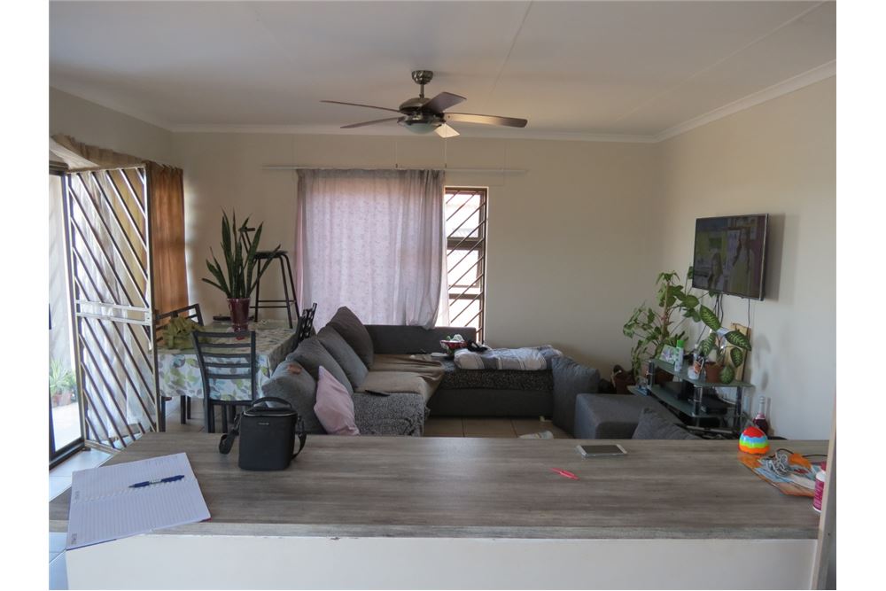 Residential House Otjiwarongo Central, Otjozondjupa Namibia