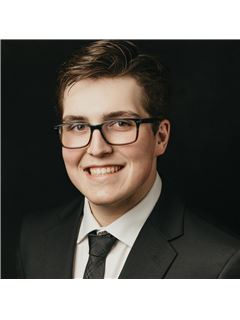 Cody Burrell - RE/MAX Crown Realty (1989) Inc