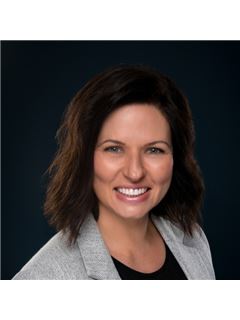 Heidi Visser - RE/MAX Hallmark Chay Realty