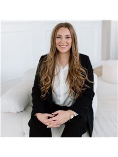 Mackenzie Foster - RE/MAX Twin City Realty Inc