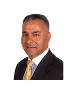 Jas Sohal - RE/MAX Escarpment Realty Inc