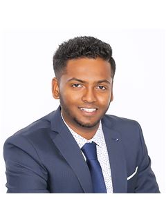 Niro Tharmakulasingam - RE/MAX Community Realty Inc.