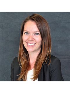 Jessica Attwell - RE/MAX Real Estate Centre Inc