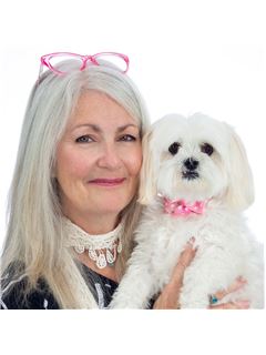 Christine Corona - RE/MAX Hallmark Chay Realty