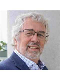 Stan Adams - RE/MAX Real Estate Centre Inc