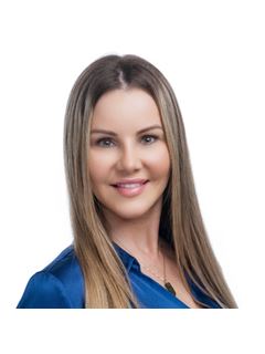 Sarka Kantorova - RE/MAX Escarpment Realty Inc