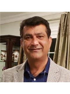 Akshay Dev - RE/MAX Real Estate Centre Inc